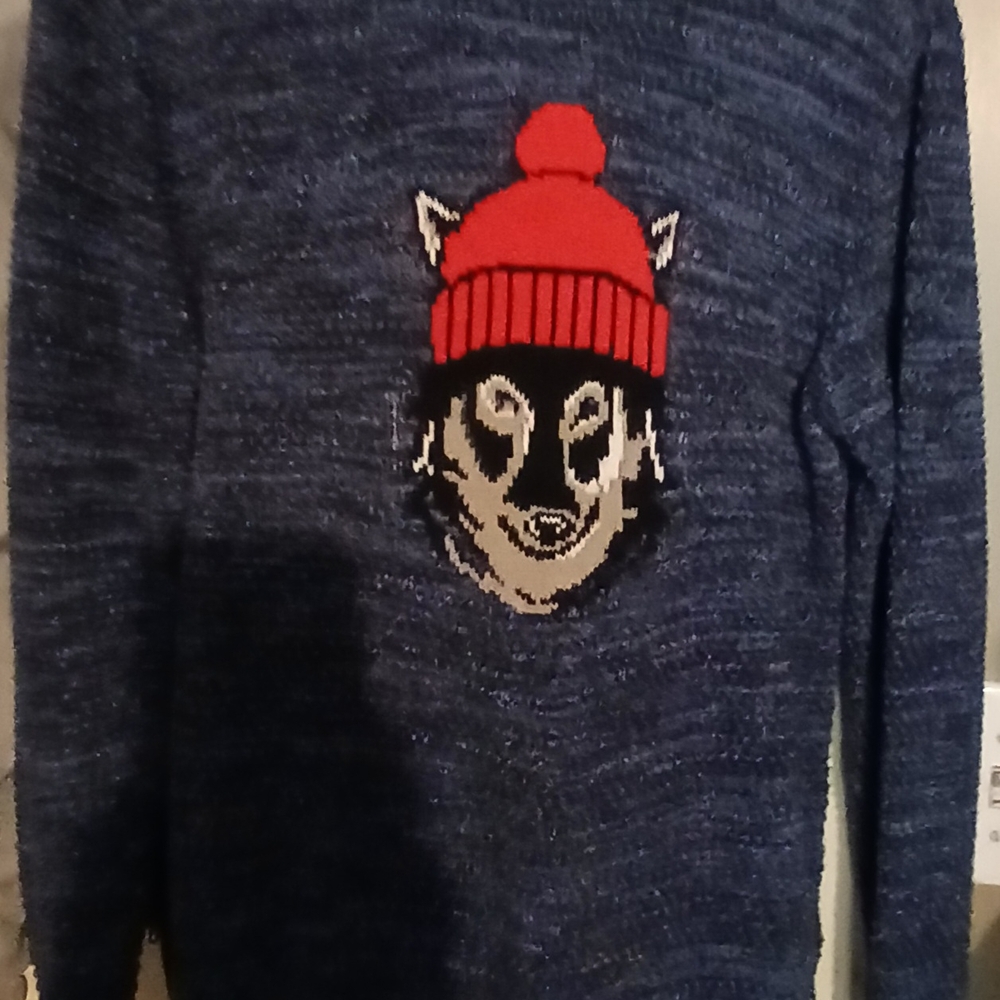 Chaps Blue Crewneck Sweater with Red Graphic
